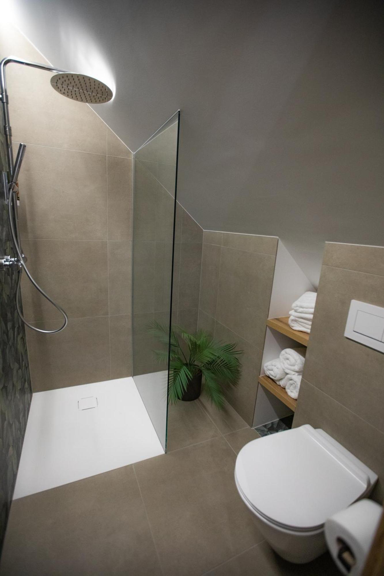 Hotel Hisa Trelc- Sobe Komenda Zewnętrze zdjęcie